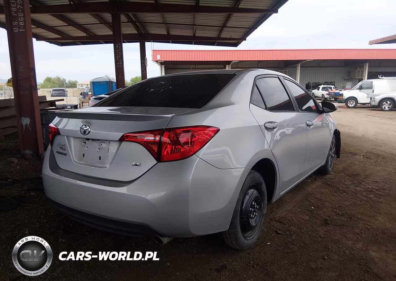 2019 Toyota Corolla Se VIN:2T1BURHE2KC232836 - 4