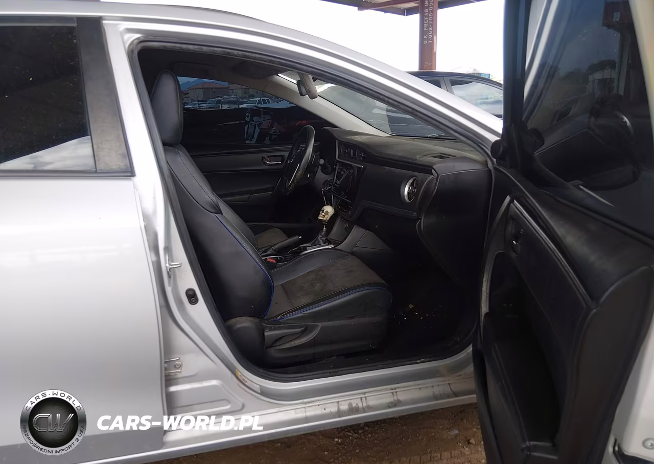 2019 Toyota Corolla Se VIN:2T1BURHE2KC232836 - 5