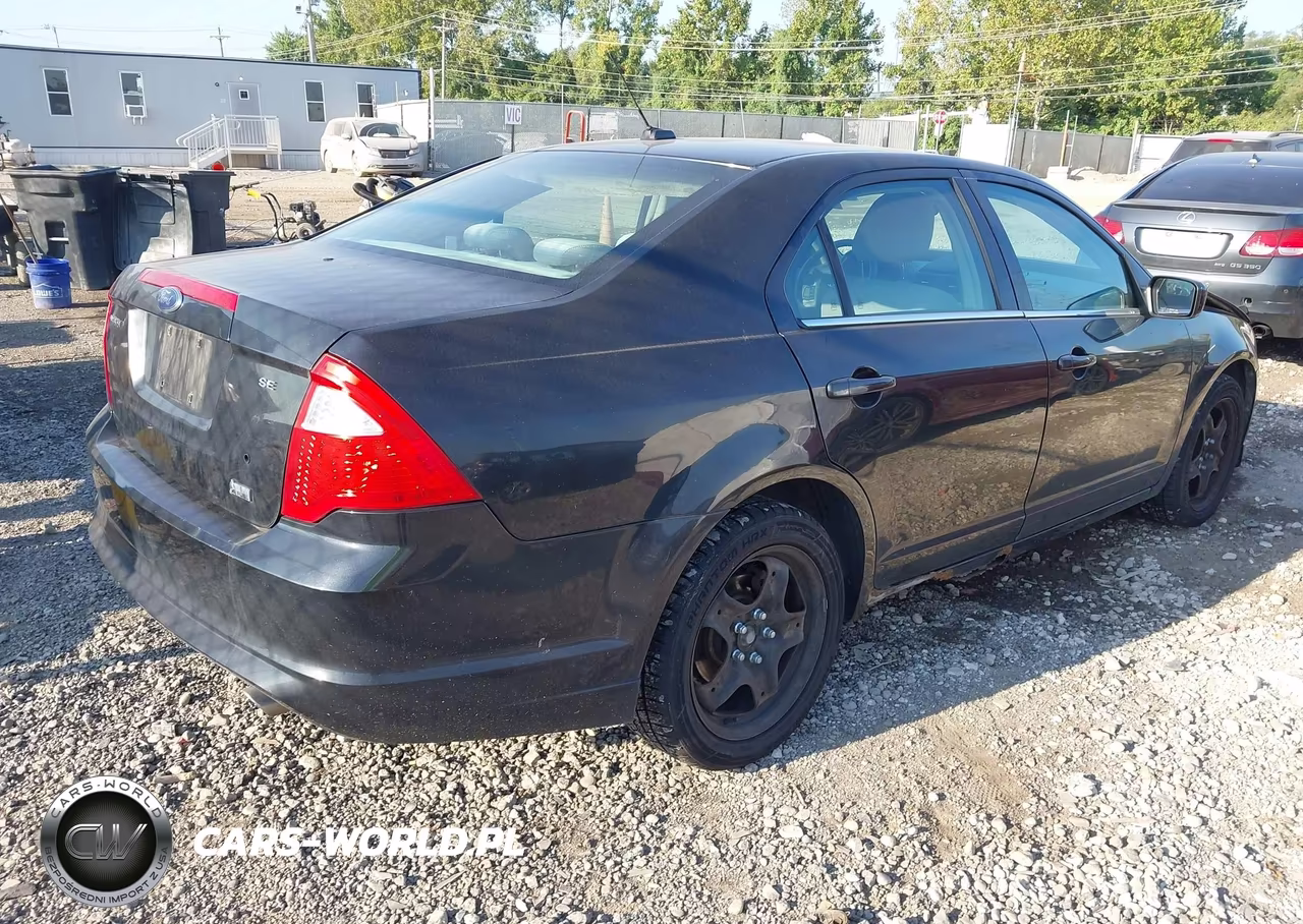 2010 Ford Fusion Se VIN:3FAHP0HG3AR145203 - 4
