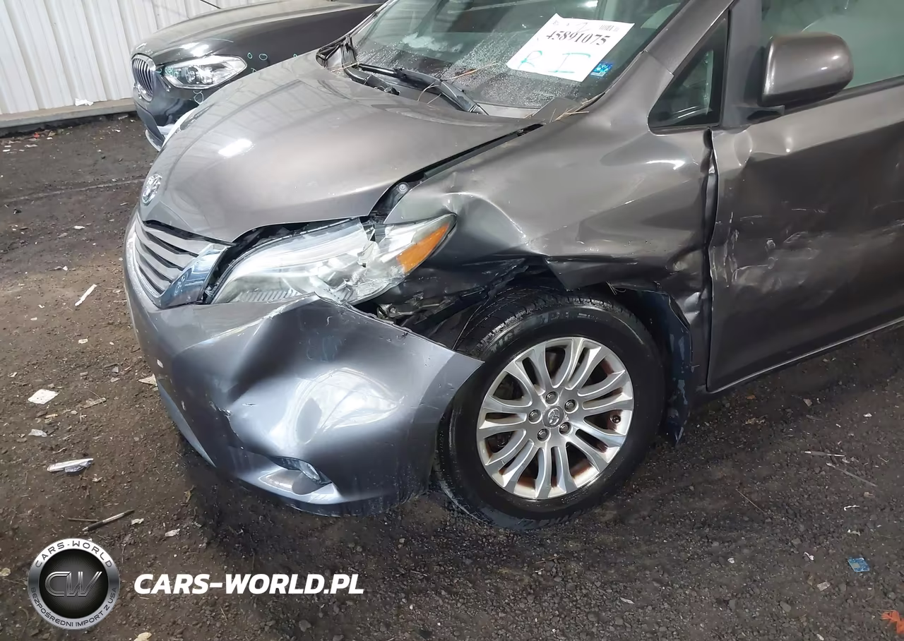 2017 Toyota Sienna Xle 8 Passenger VIN:5TDYZ3DC4HS808486 - 6