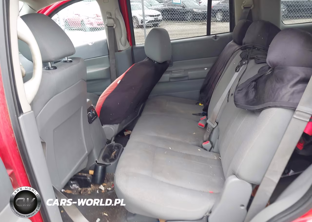 2005 Dodge Durango Sxt VIN:1D4HD38N25F612507 - 8