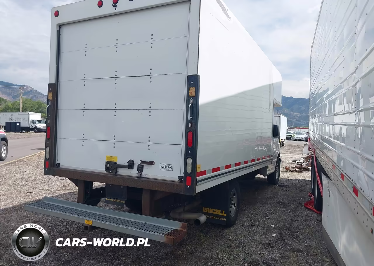2020 Chevrolet Express Cutaway Work Van VIN:1GB0GSFG0L1210337 - 4