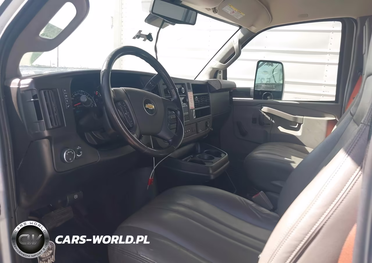 2020 Chevrolet Express Cutaway Work Van VIN:1GB0GSFG0L1210337 - 5