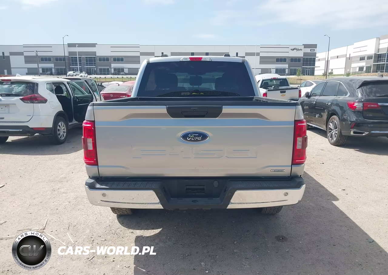2023 Ford F-150 Xlt VIN:1FTFW1E83PFC06417 - 16