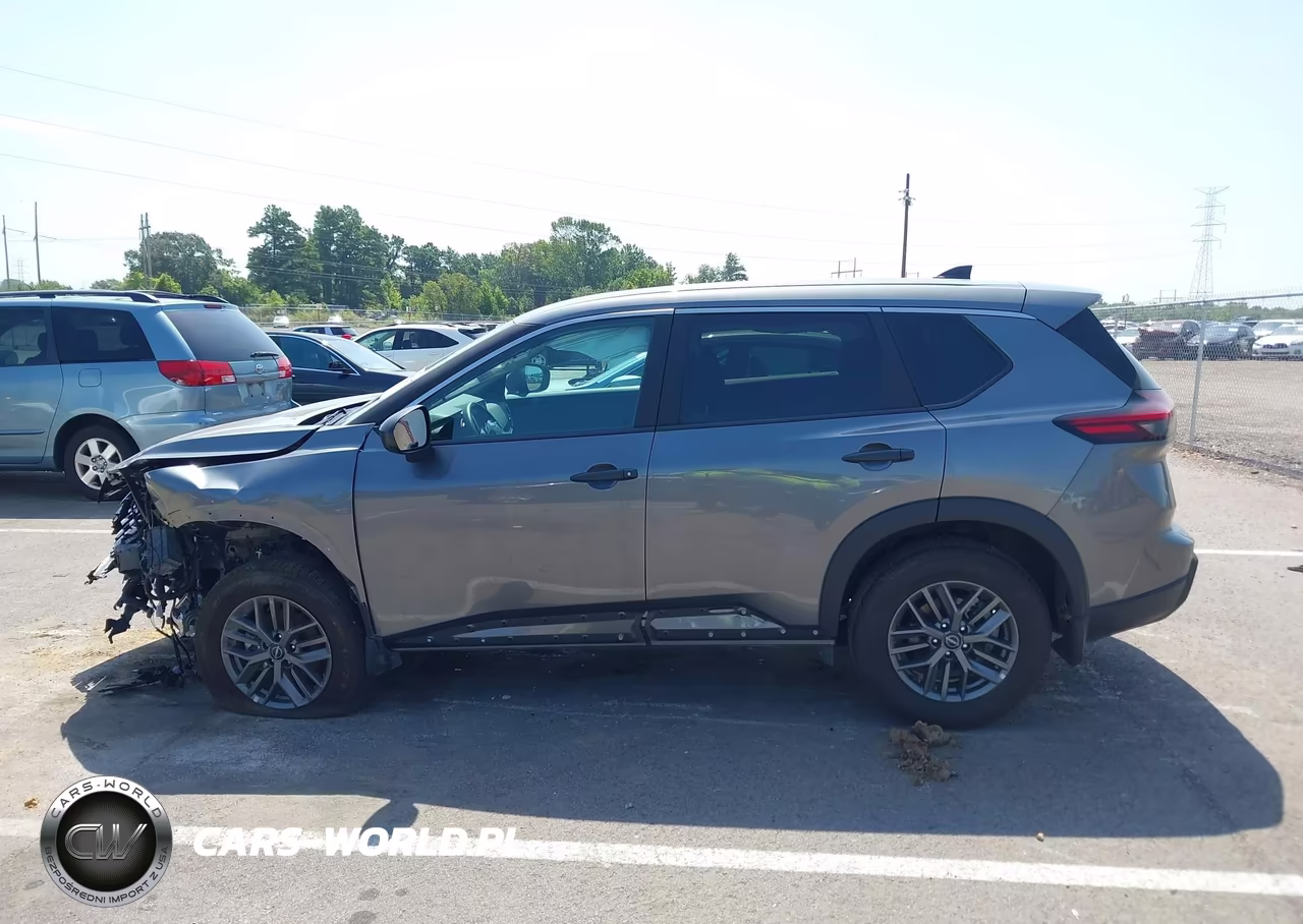 2026 Nissan Rogue S VIN:5N1BT3AA0TC699752 - 14