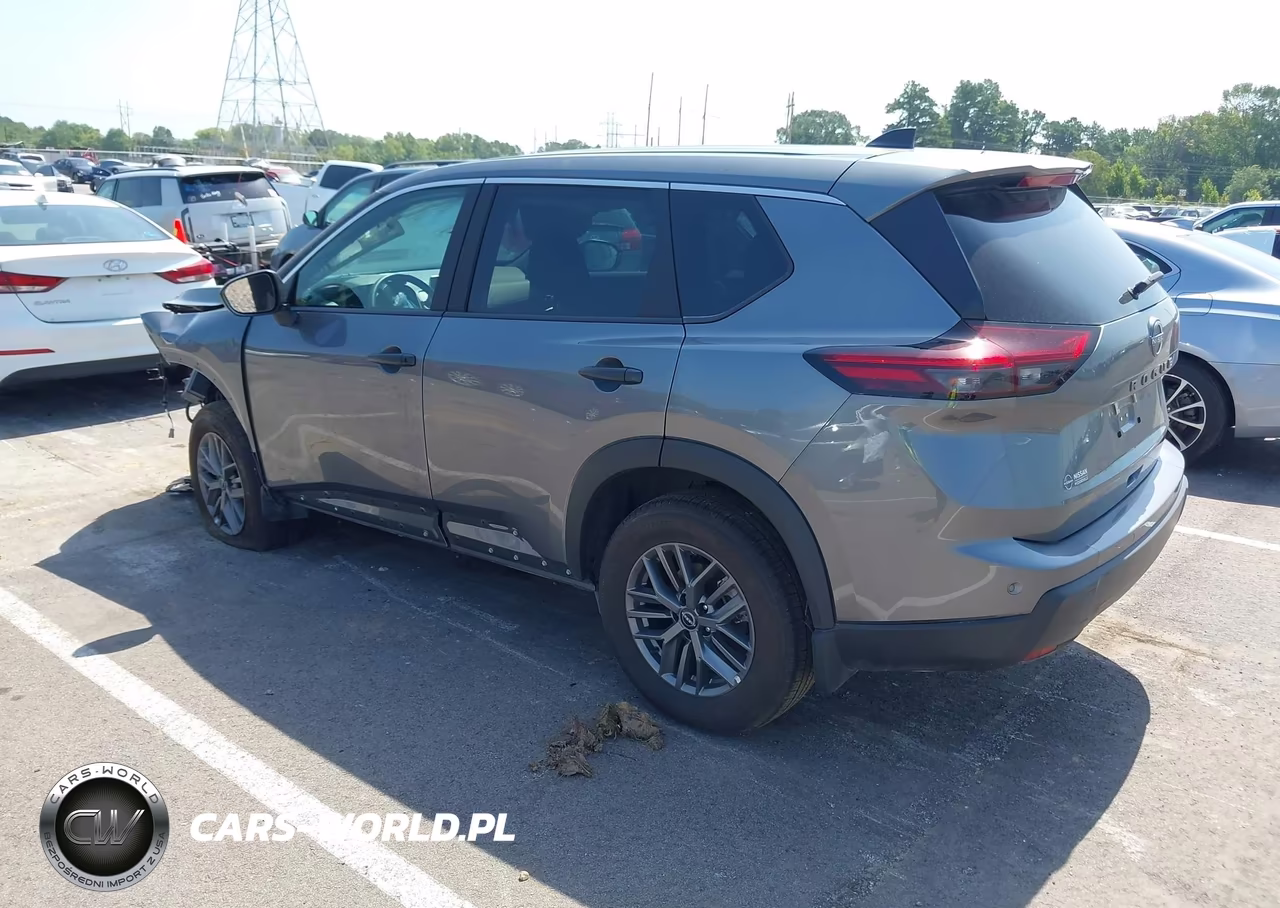 2026 Nissan Rogue S VIN:5N1BT3AA0TC699752 - 3