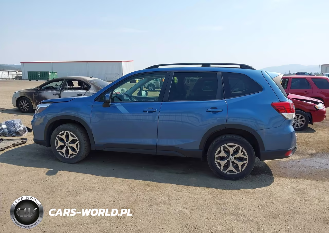 2019 Subaru Forester Premium VIN:JF2SKAGC9KH524679 - 15
