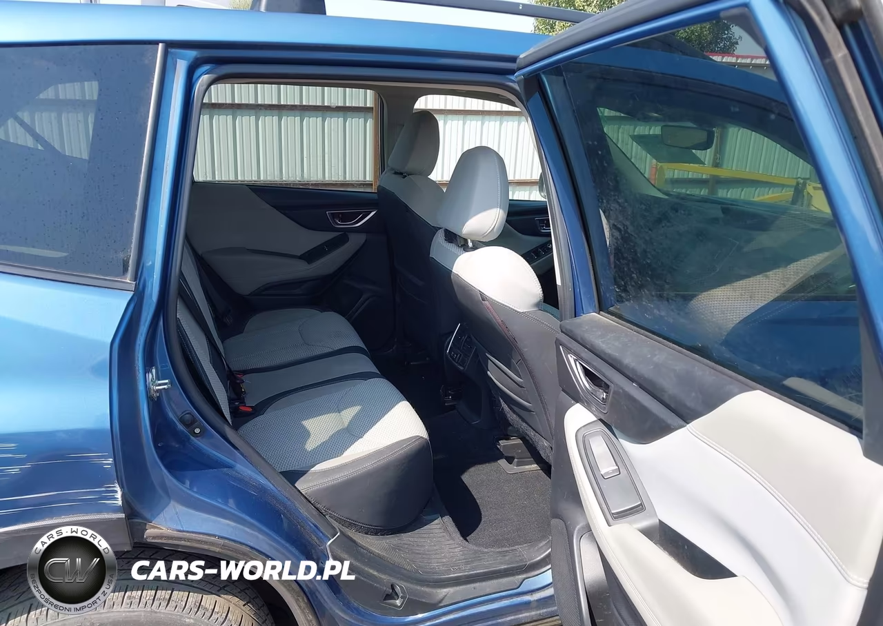 2019 Subaru Forester Premium VIN:JF2SKAGC9KH524679 - 8