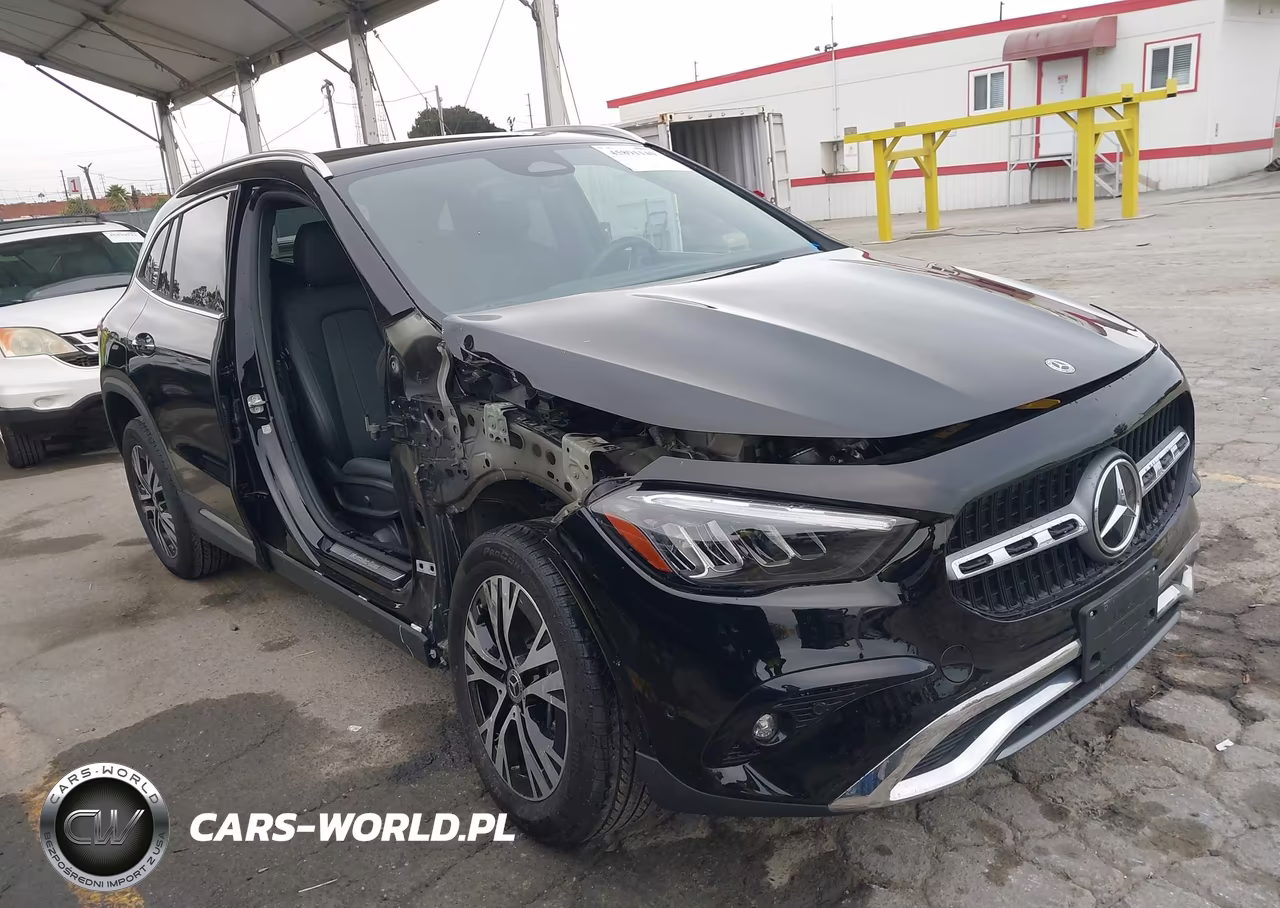 2025 Mercedes-Benz Gla 250 4Matic – zdjęcie 1 z 17