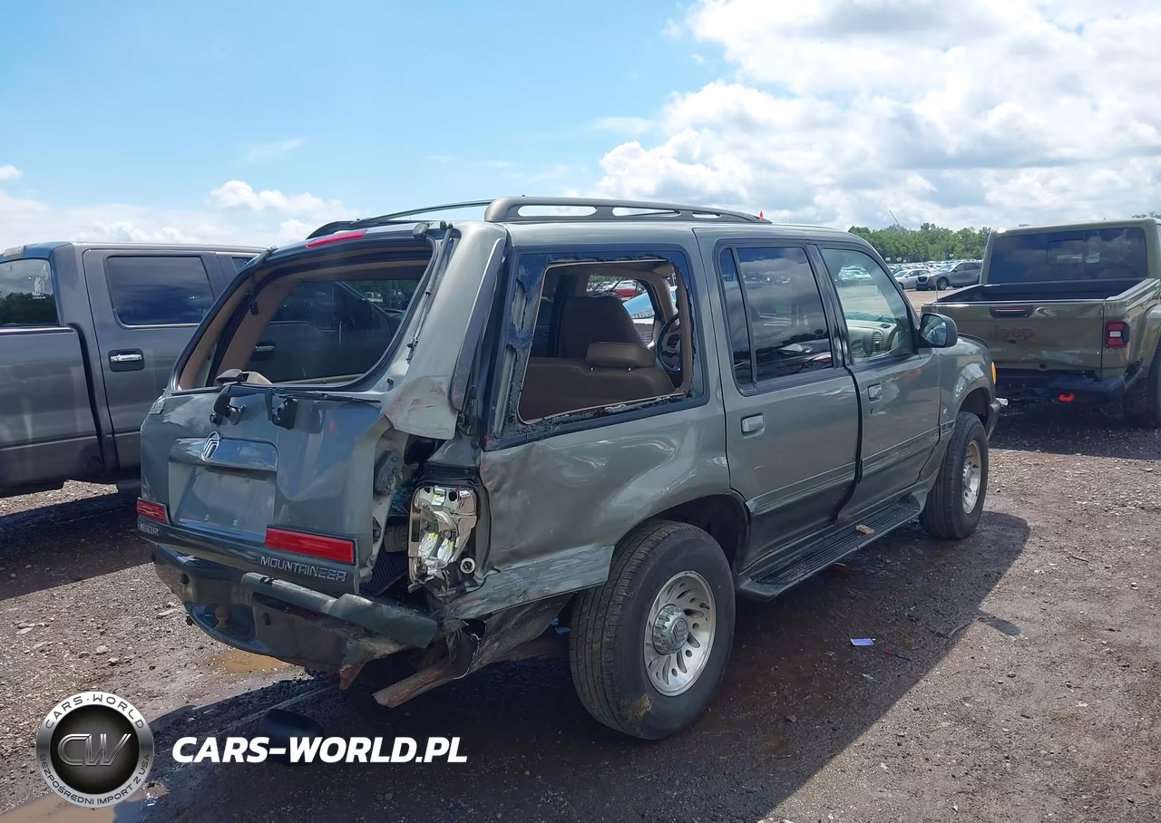2000 Mercury Mountaineer VIN:4M2DU86PXYUJ04681 - 4