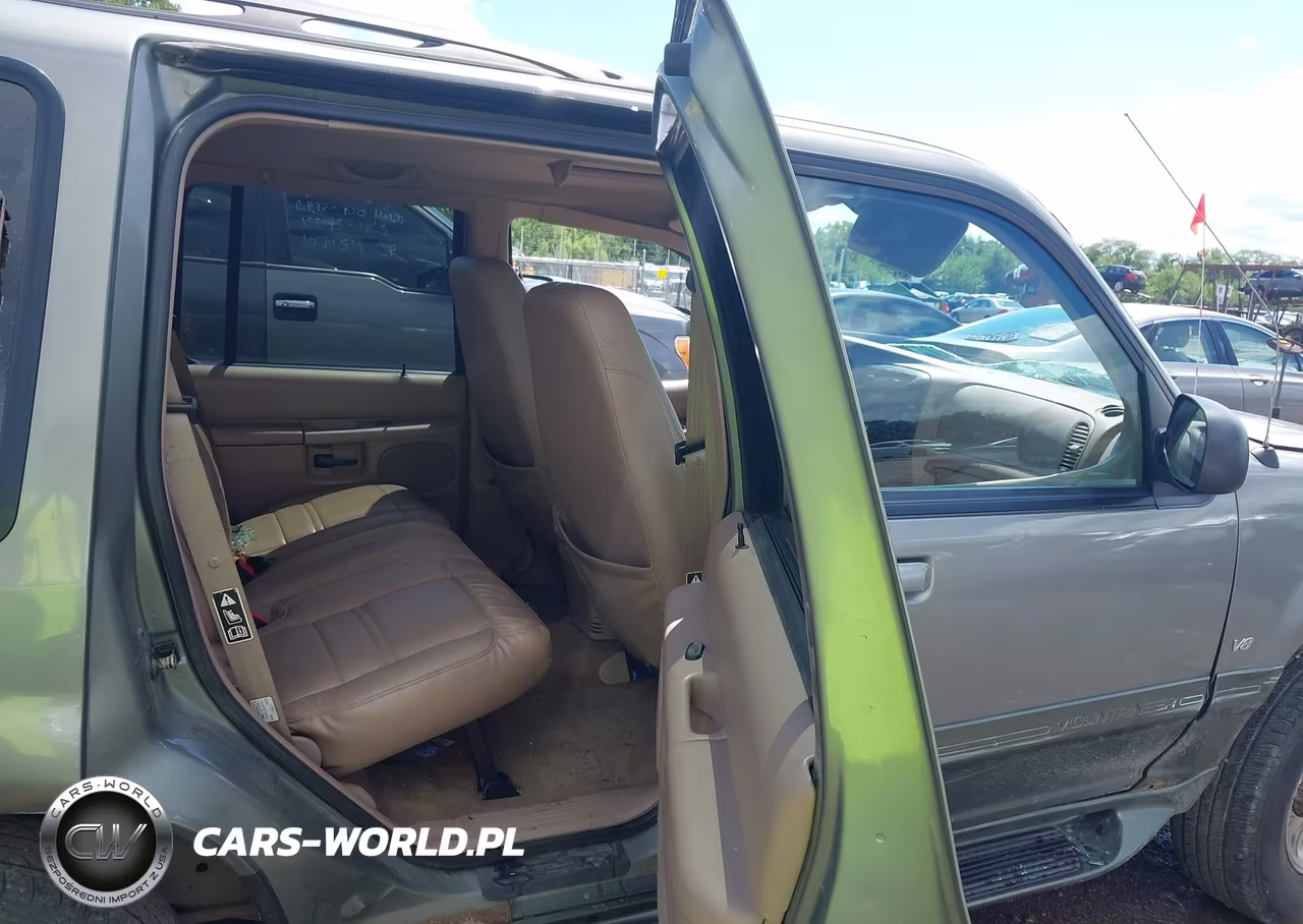 2000 Mercury Mountaineer VIN:4M2DU86PXYUJ04681 - 8