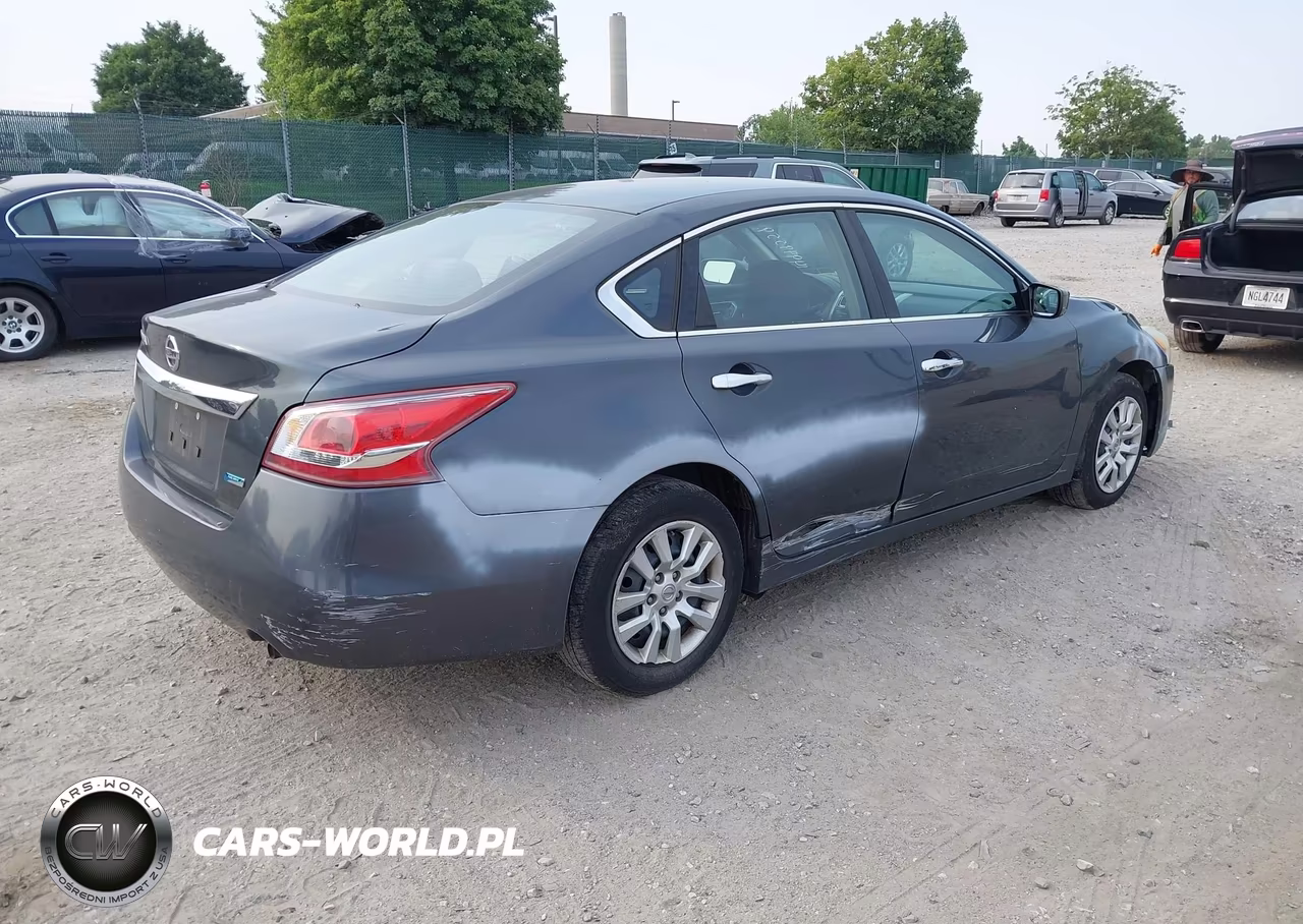 2013 Nissan Altima 2.5 VIN:1N4AL3AP7DN417347 - 4