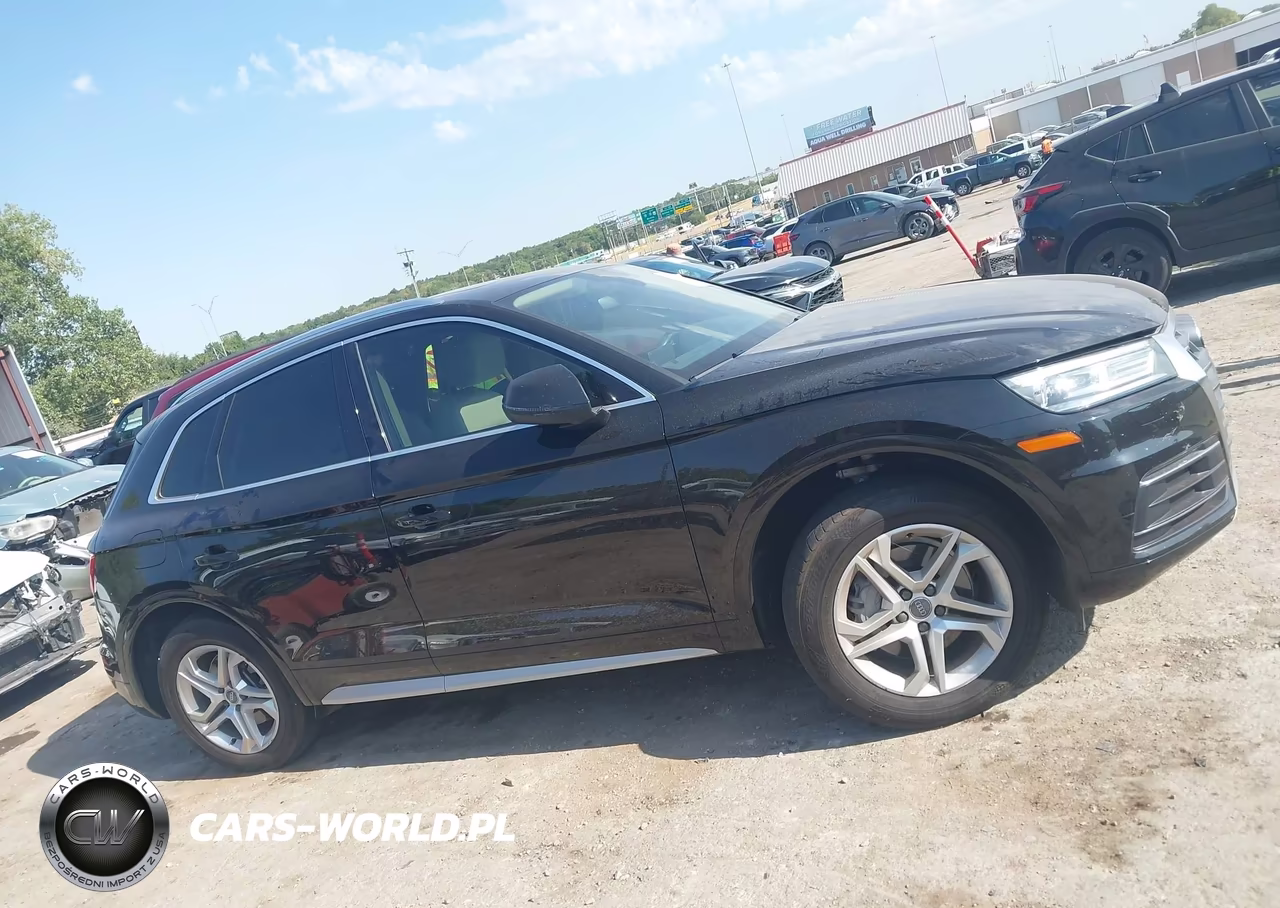 2019 Audi Q5 45 Premium VIN:WA1ANAFY0K2060483 - 12