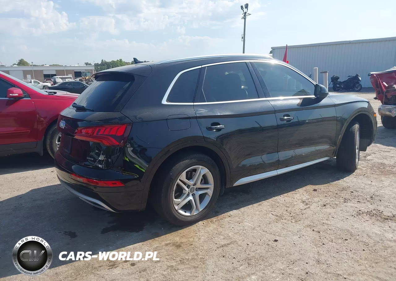 2019 Audi Q5 45 Premium VIN:WA1ANAFY0K2060483 - 4