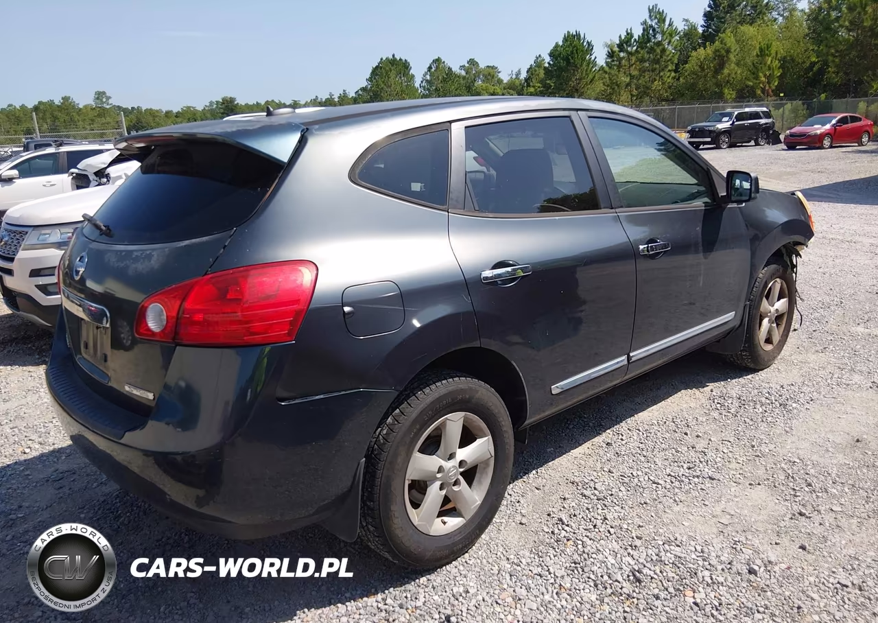 2013 Nissan Rogue S VIN:JN8AS5MT5DW538085 - 4