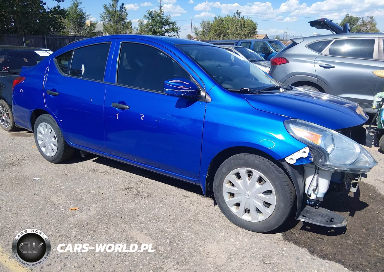 2016 Nissan Versa 1.6 S+