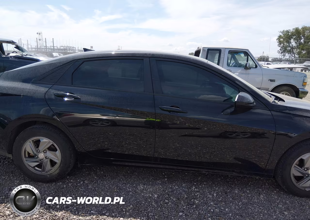 2024 Hyundai Elantra Se VIN:KMHLL4DG2RU743263 - 13