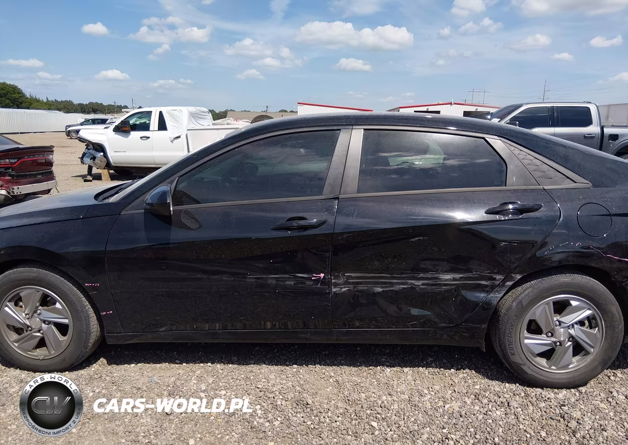 2024 Hyundai Elantra Se VIN:KMHLL4DG2RU743263 - 14