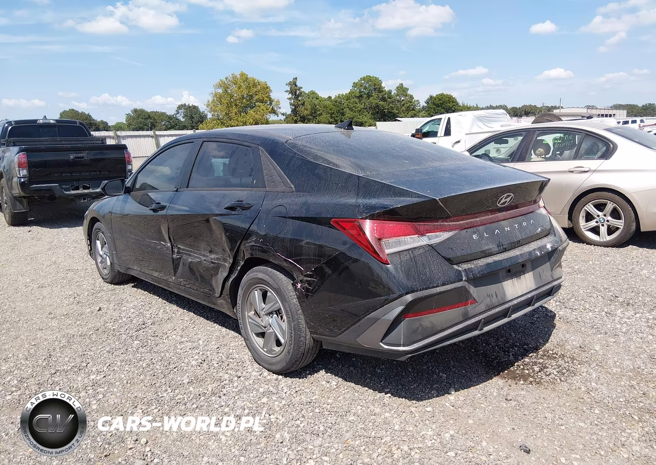 2024 Hyundai Elantra Se VIN:KMHLL4DG2RU743263 - 3