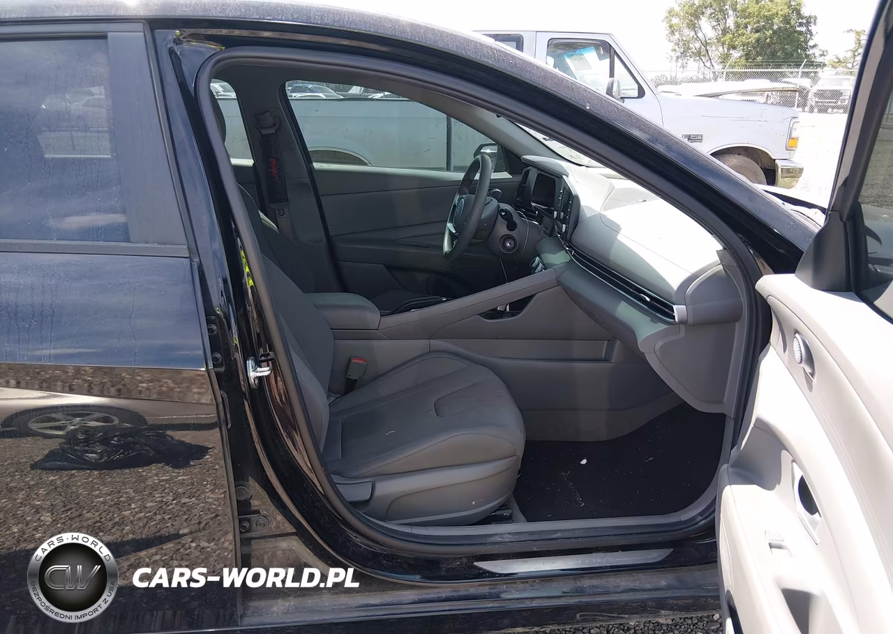 2024 Hyundai Elantra Se VIN:KMHLL4DG2RU743263 - 5