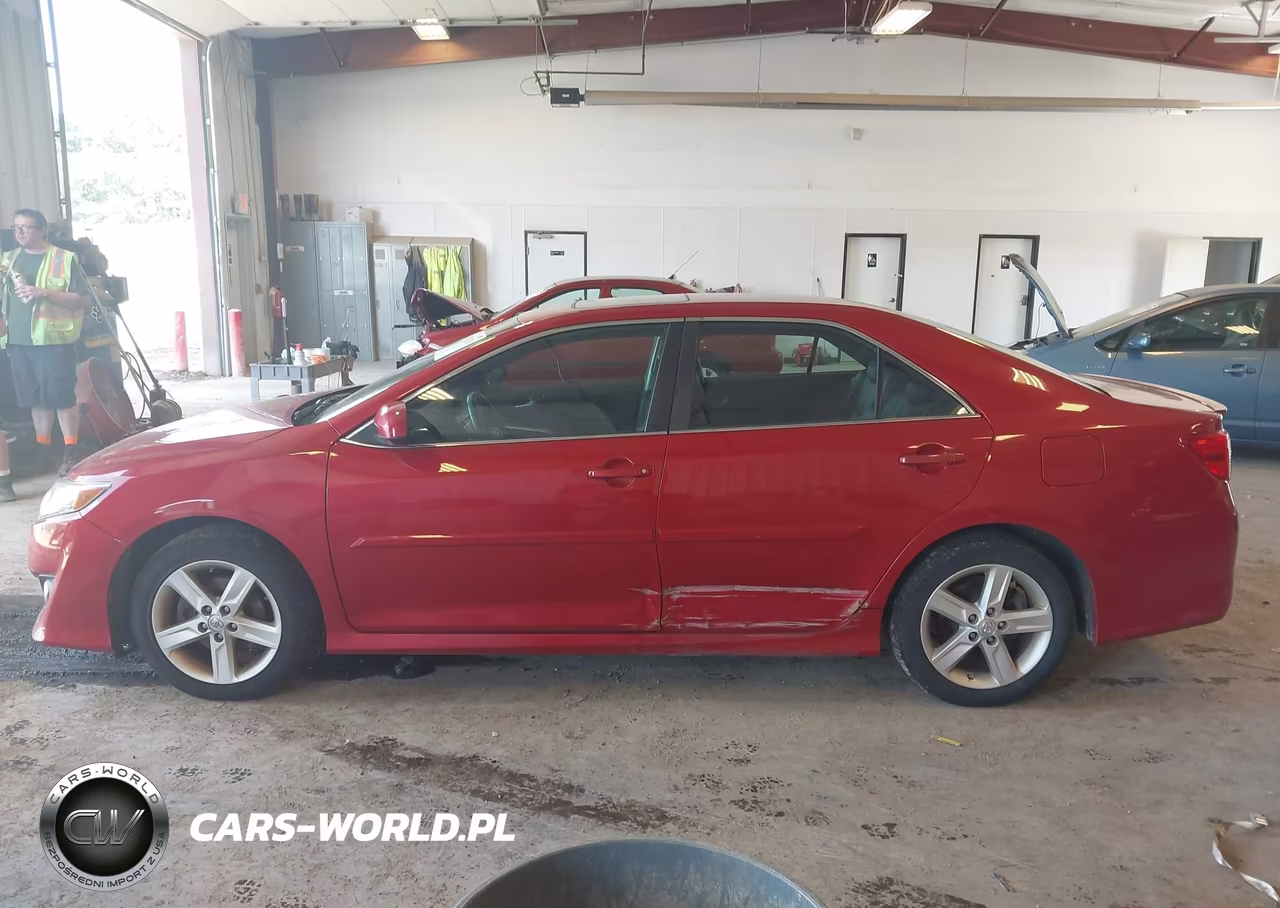 2013 Toyota Camry Se VIN:4T1BF1FK9DU697085 - 14
