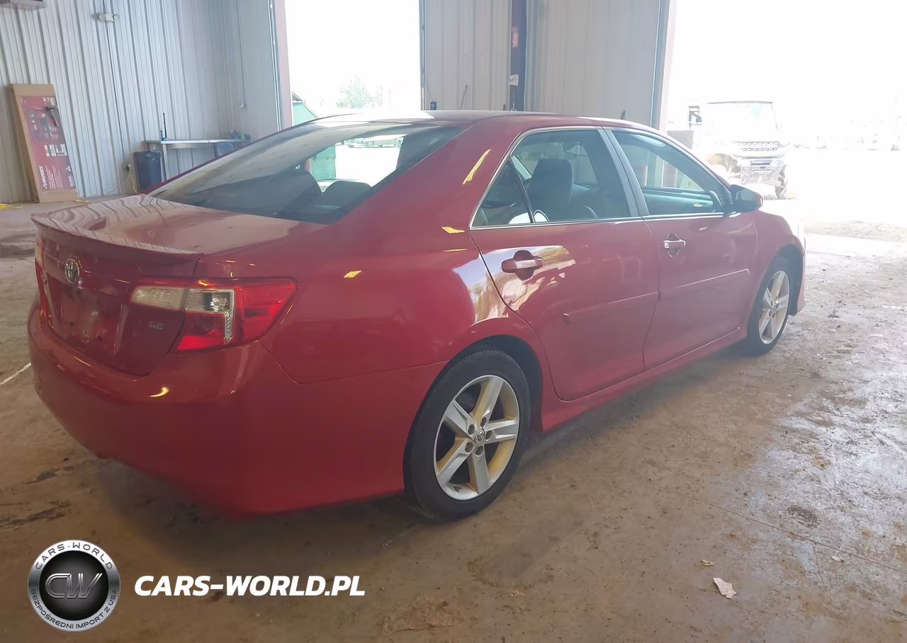 2013 Toyota Camry Se VIN:4T1BF1FK9DU697085 - 4