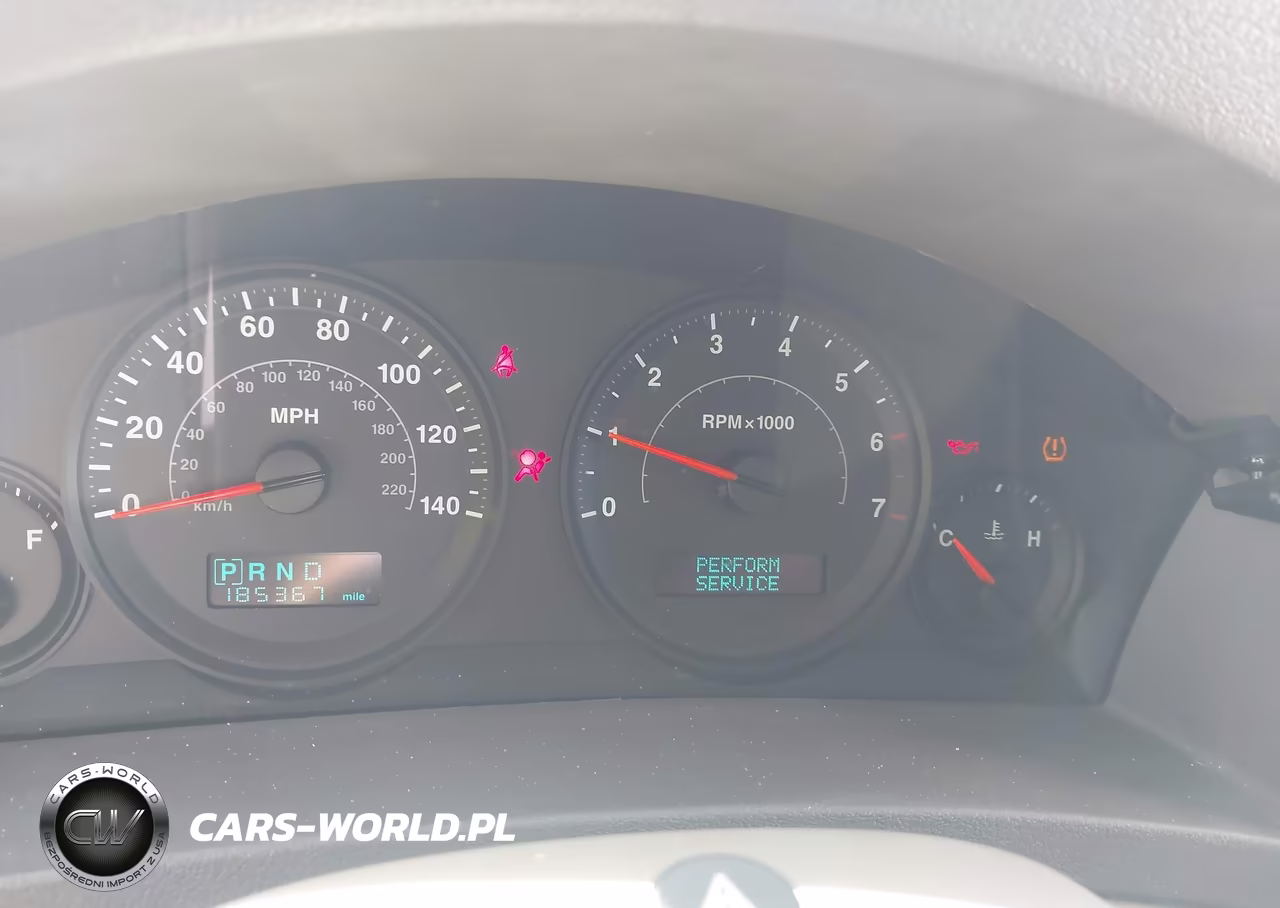 2005 Jeep Grand Cherokee Laredo VIN:1J4GS48K15C541855 - 7