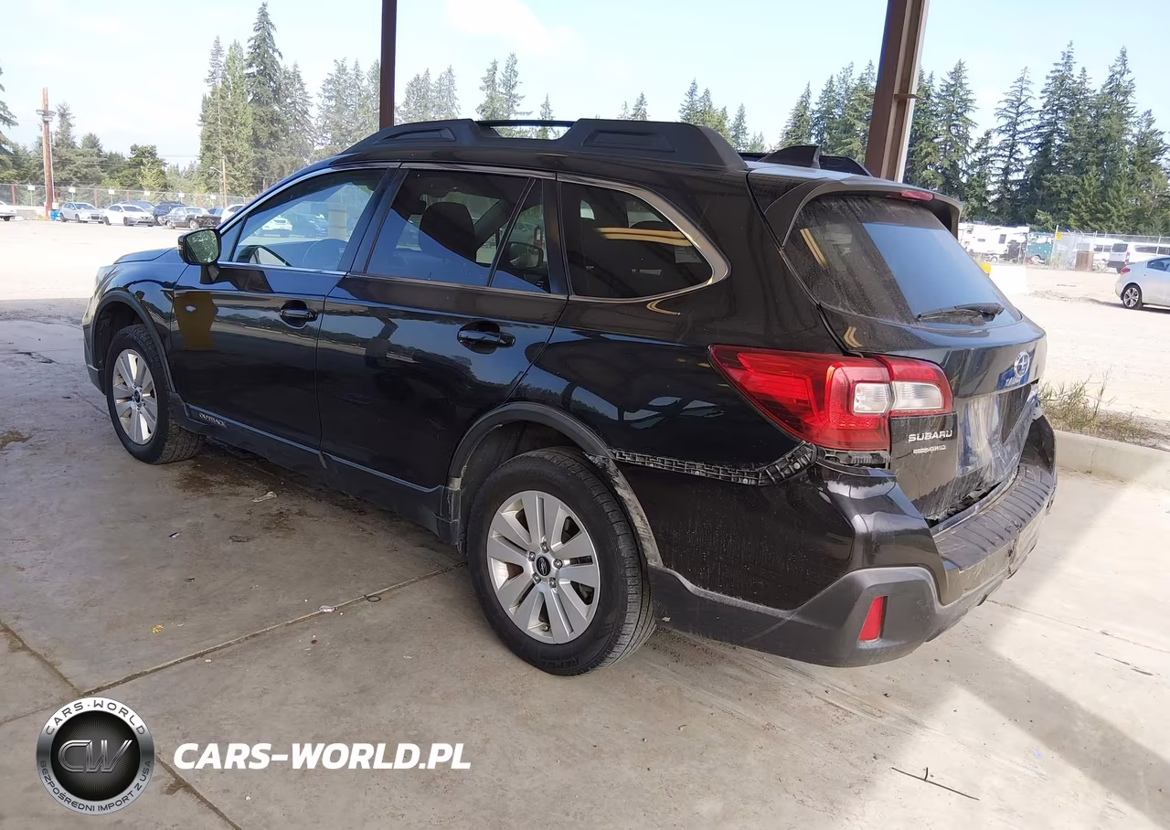 2018 Subaru Outback 2.5I Premium VIN:4S4BSAFC3J3242576 - 3