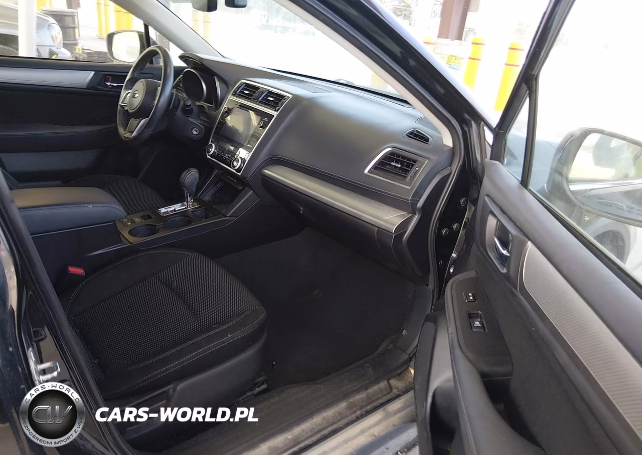 2018 Subaru Outback 2.5I Premium VIN:4S4BSAFC3J3242576 - 5