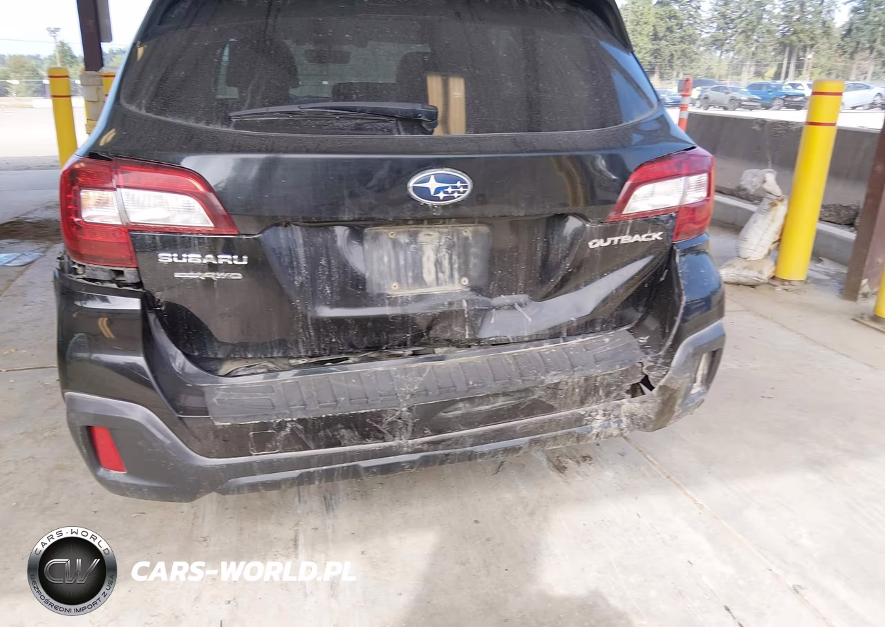 2018 Subaru Outback 2.5I Premium VIN:4S4BSAFC3J3242576 - 6