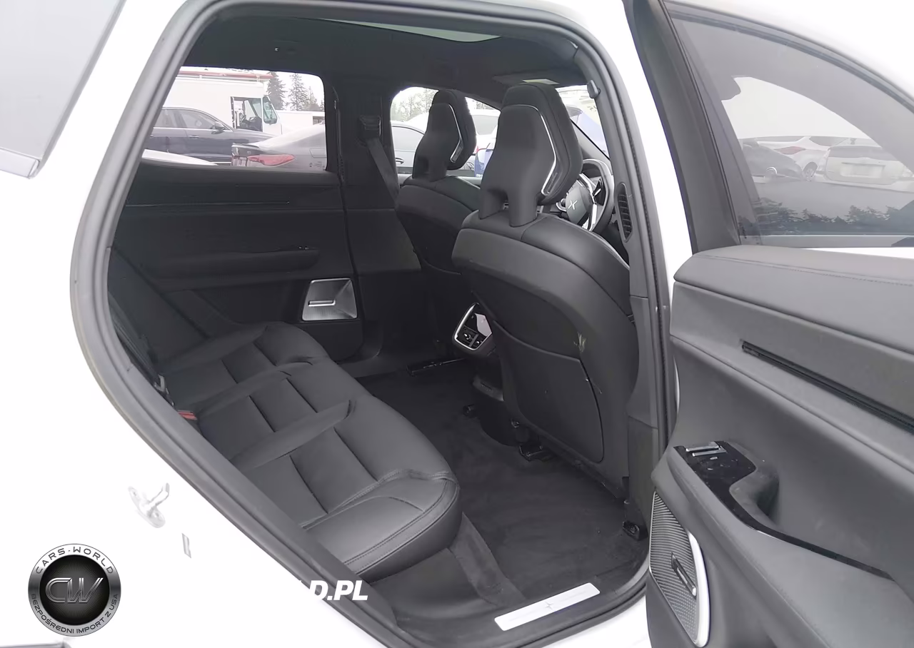 2025 Polestar 3 Long Range Dual Motor-Long Range Dual Motor Launch Edition VIN:7SYEA3YB7SG030898 - 21