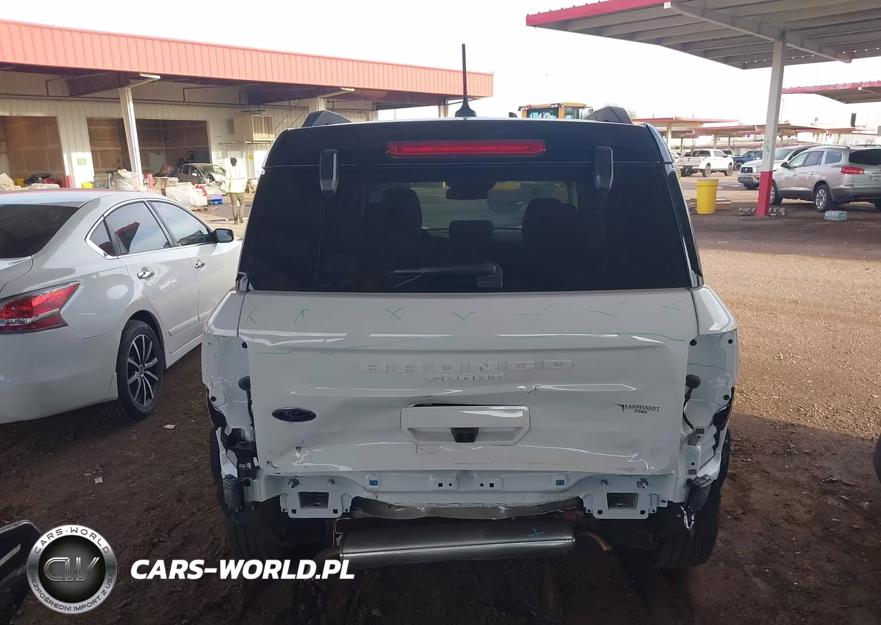 2024 Ford Bronco Sport Outer Banks VIN:3FMCR9C6XRRF28189 - 17