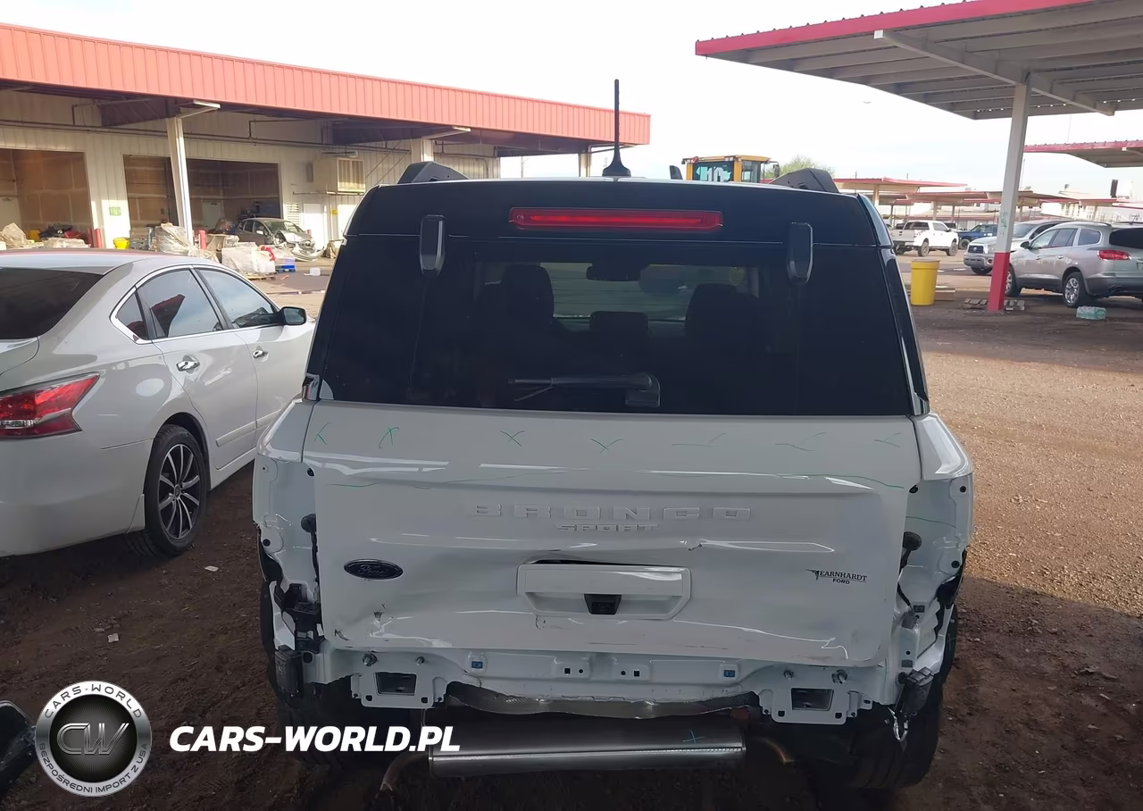 2024 Ford Bronco Sport Outer Banks VIN:3FMCR9C6XRRF28189 - 18