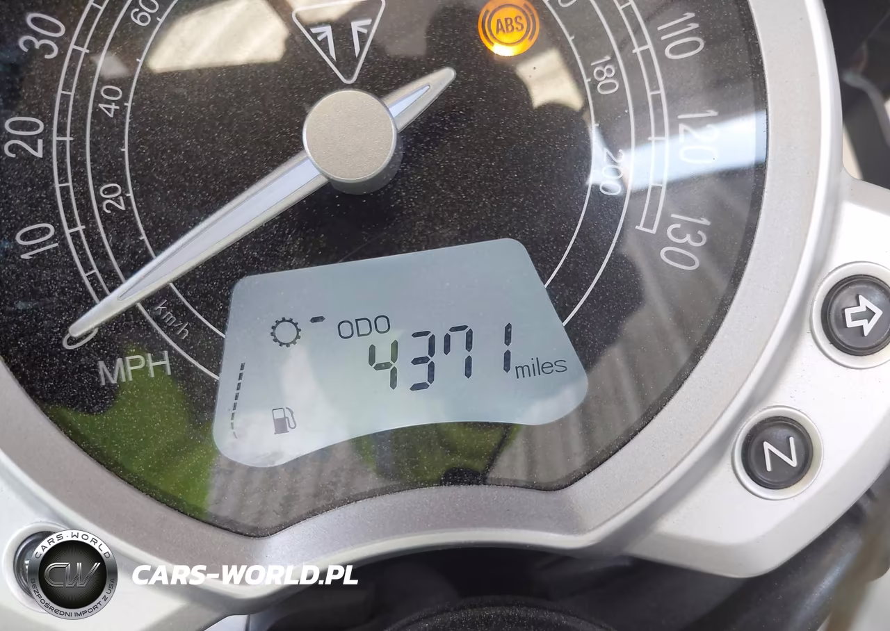 2018 Triumph Motorcycle Street Twin VIN:SMTD31GNXJT848761 - 7