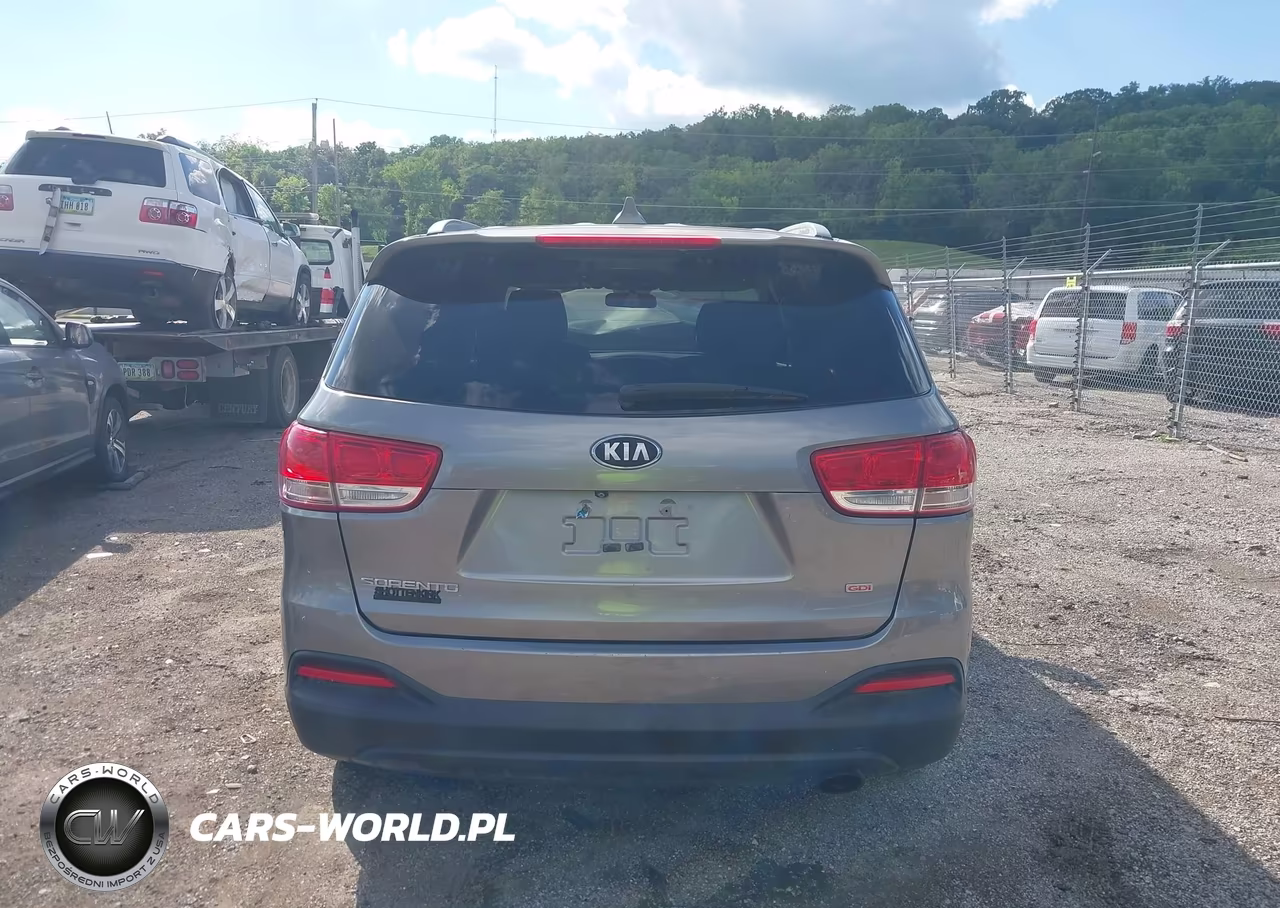 2016 Kia Sorento 2.4L Lx VIN:5XYPG4A33GG053855 - 17