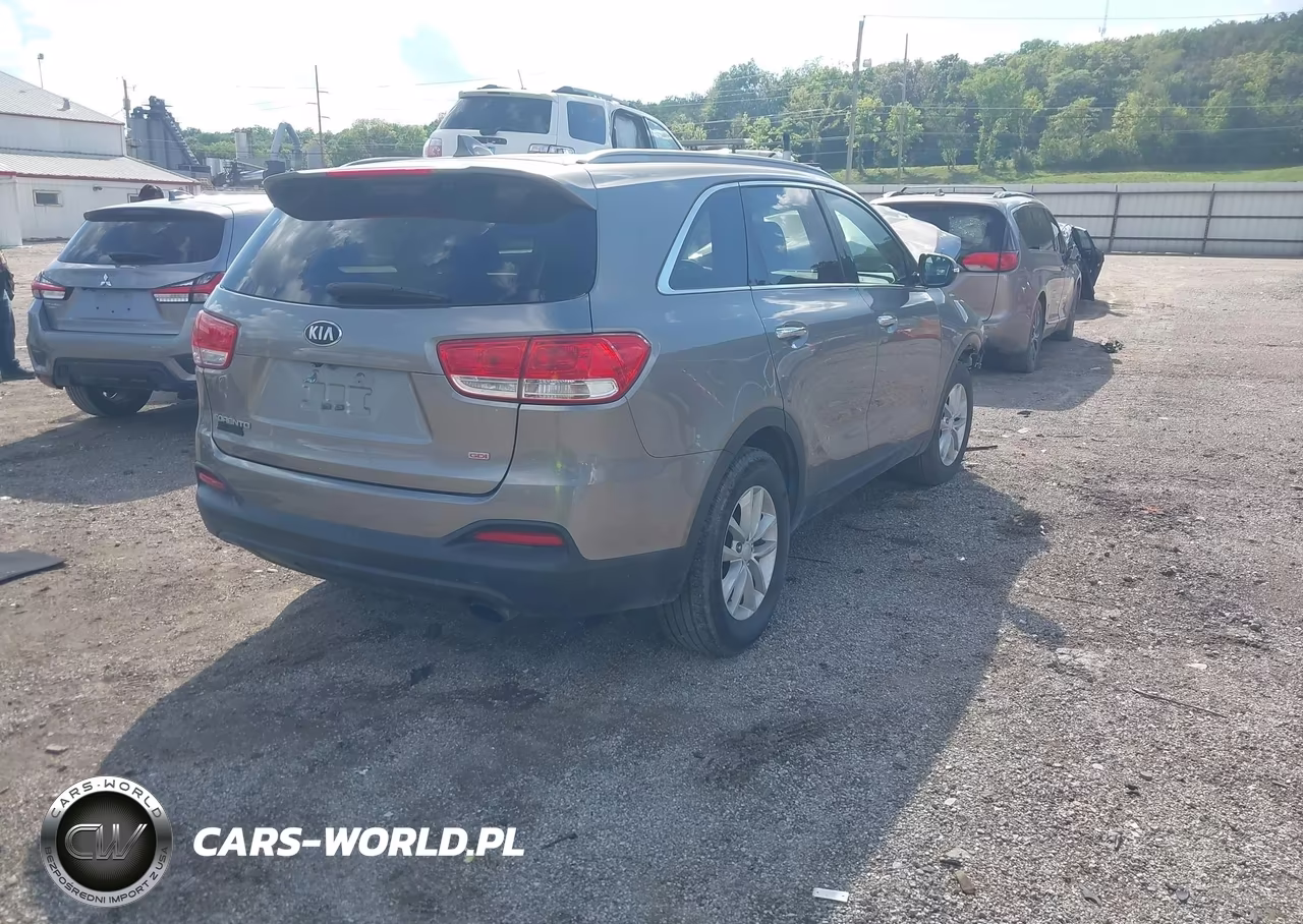 2016 Kia Sorento 2.4L Lx VIN:5XYPG4A33GG053855 - 4