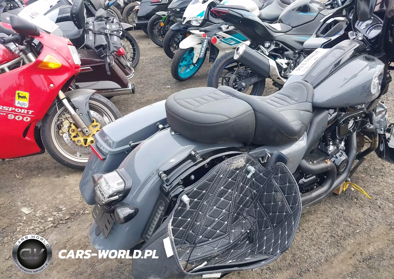 2022 Harley-Davidson Fltrxst VIN:1HD1ACL16NB632051 - 4