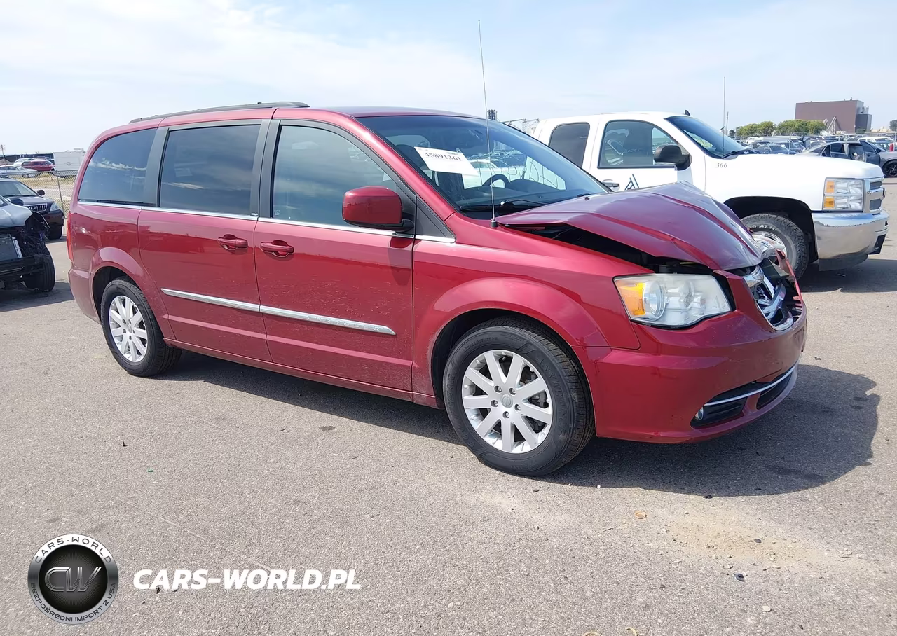 2013 Chrysler Town & Country Touring