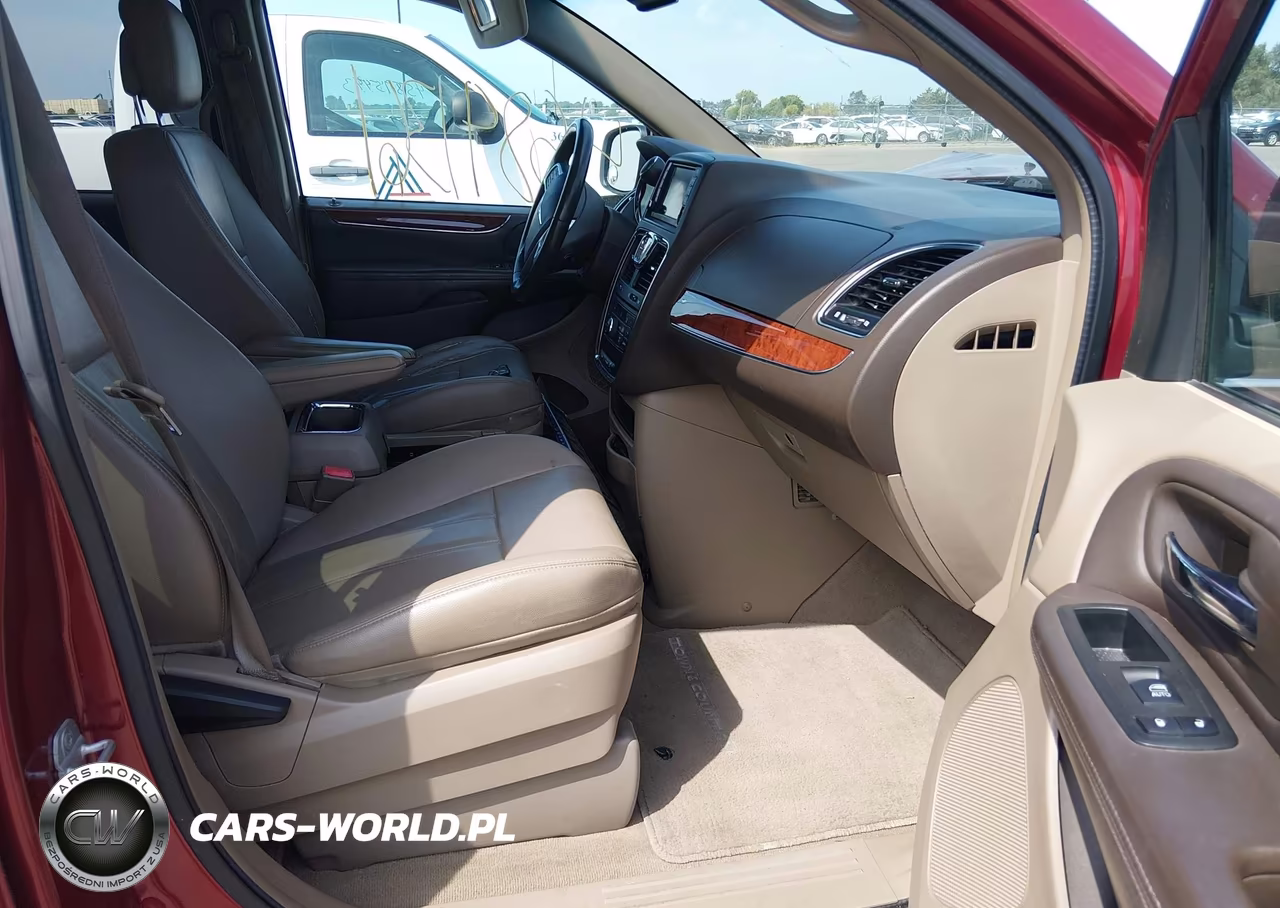 2013 Chrysler Town & Country Touring VIN:2C4RC1BG6DR774571 - 5