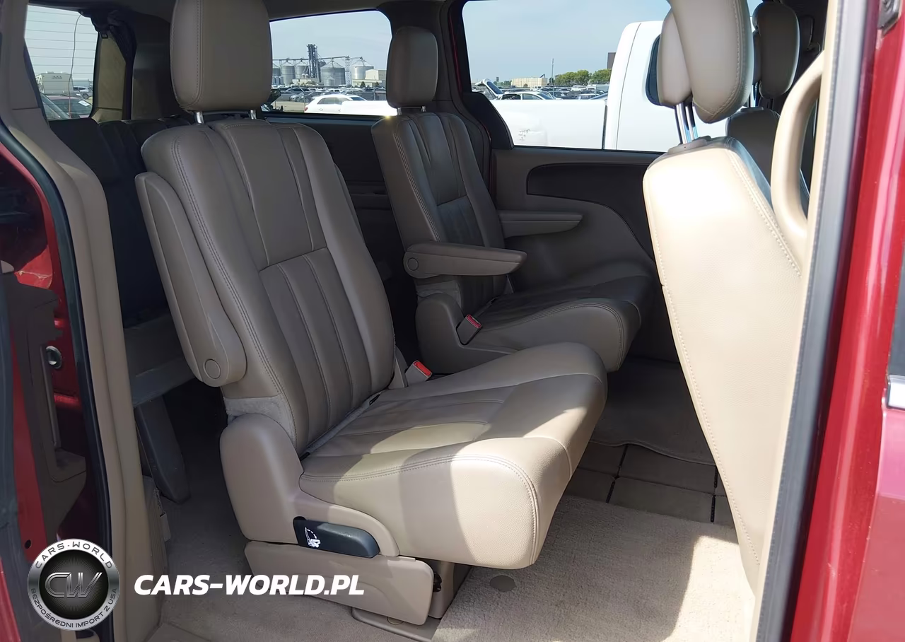 2013 Chrysler Town & Country Touring VIN:2C4RC1BG6DR774571 - 8