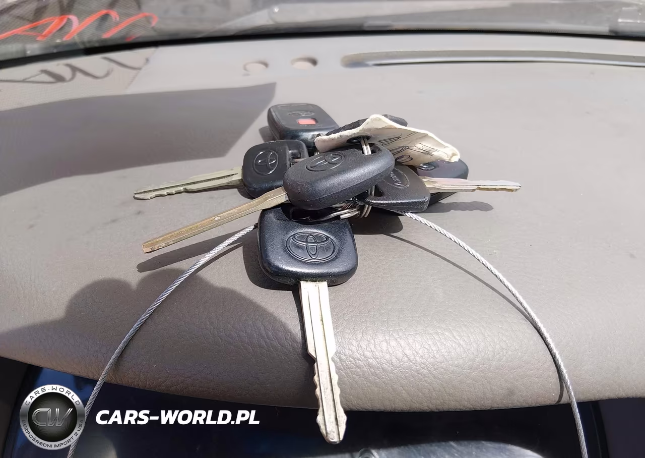 2003 Toyota Camry Le VIN:JTDBE32K430158288 - 11