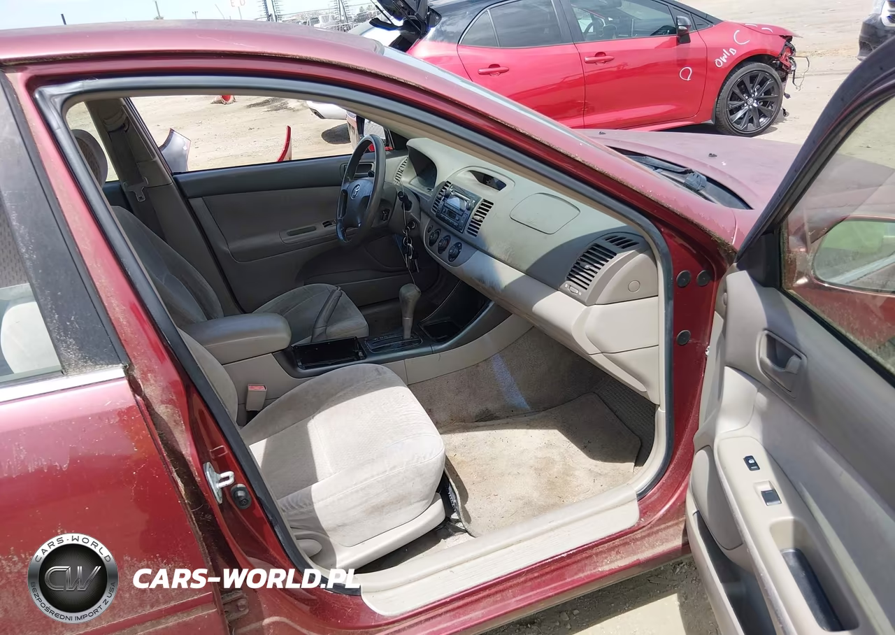 2003 Toyota Camry Le VIN:JTDBE32K430158288 - 5