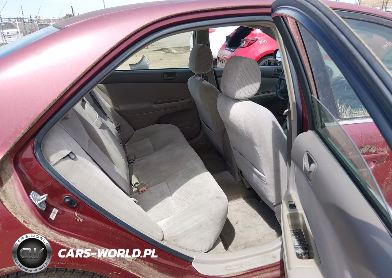 2003 Toyota Camry Le VIN:JTDBE32K430158288 - 8