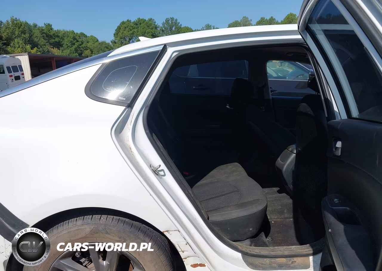 2019 Kia Optima Lx VIN:5XXGT4L3XKG288775 - 8