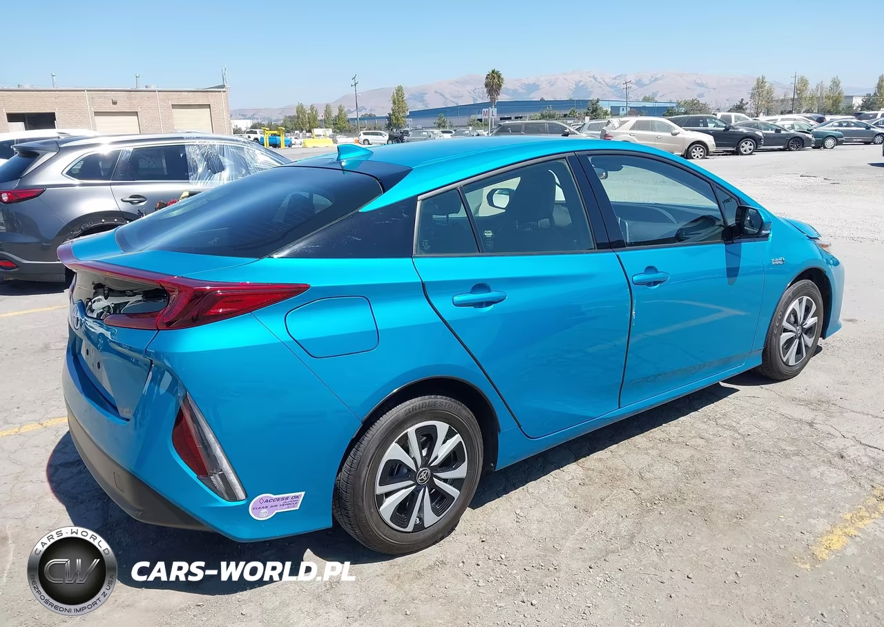 2019 Toyota Prius Prime Premium VIN:JTDKARFP5K3114883 - 4