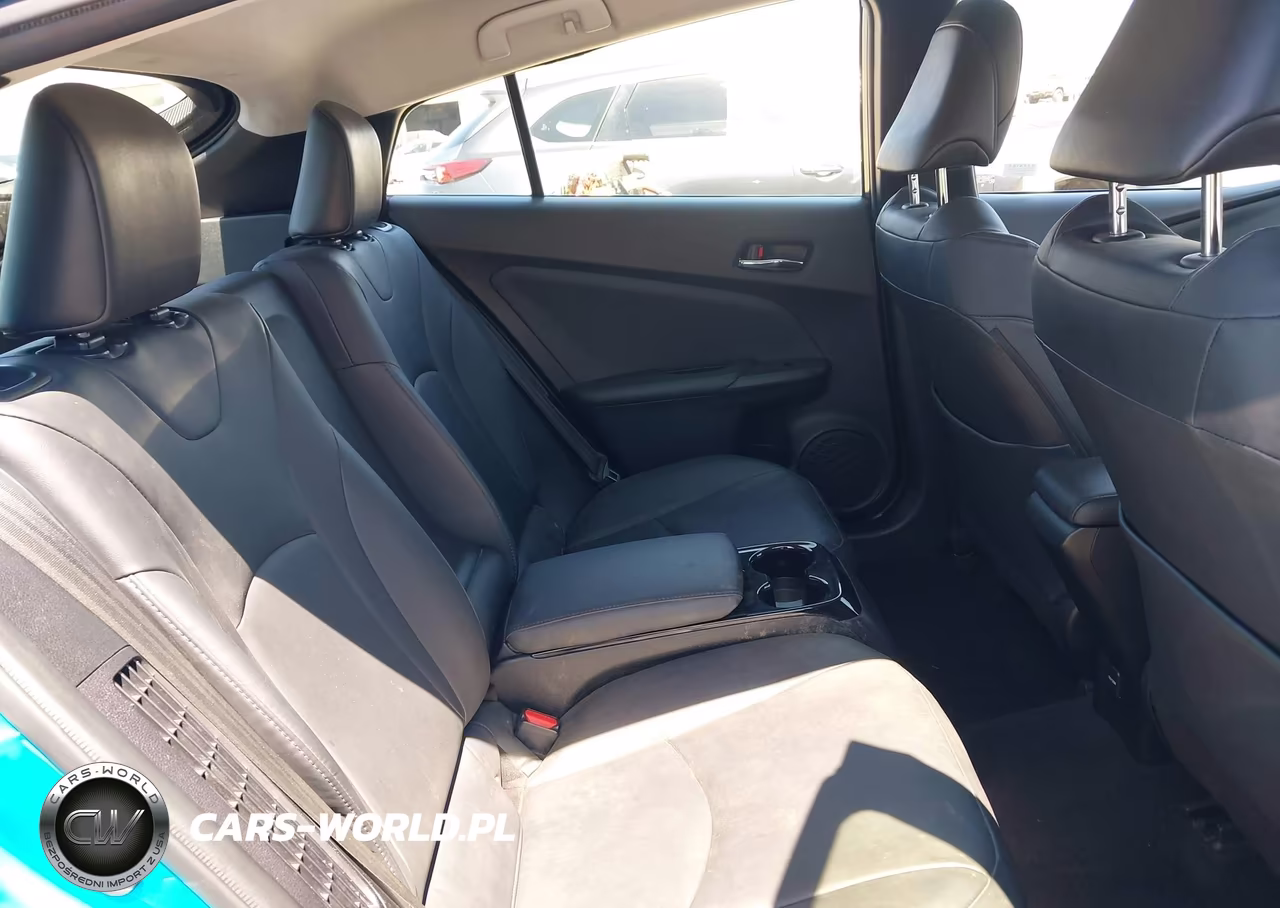 2019 Toyota Prius Prime Premium VIN:JTDKARFP5K3114883 - 8