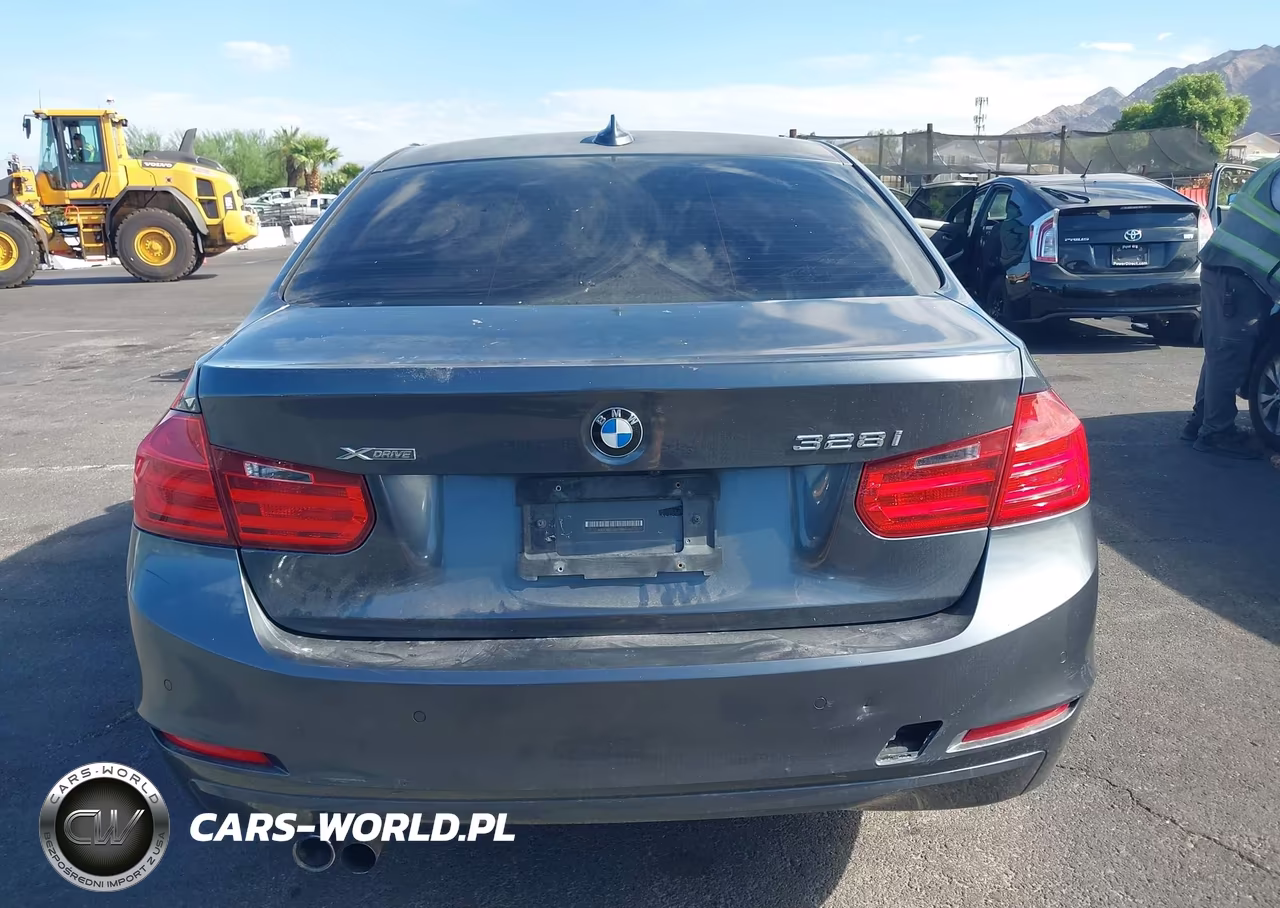2015 BMW 328I xDrive VIN:WBA3B3G57FNR88641 - 16