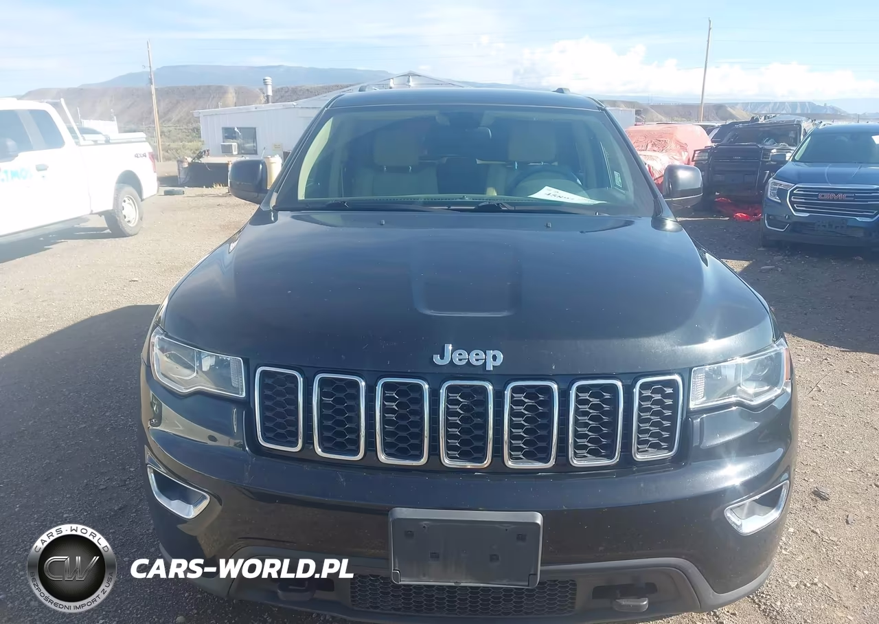 2019 Jeep Grand Cherokee Laredo E 4X4 VIN:1C4RJFAG8KC766112 - 12