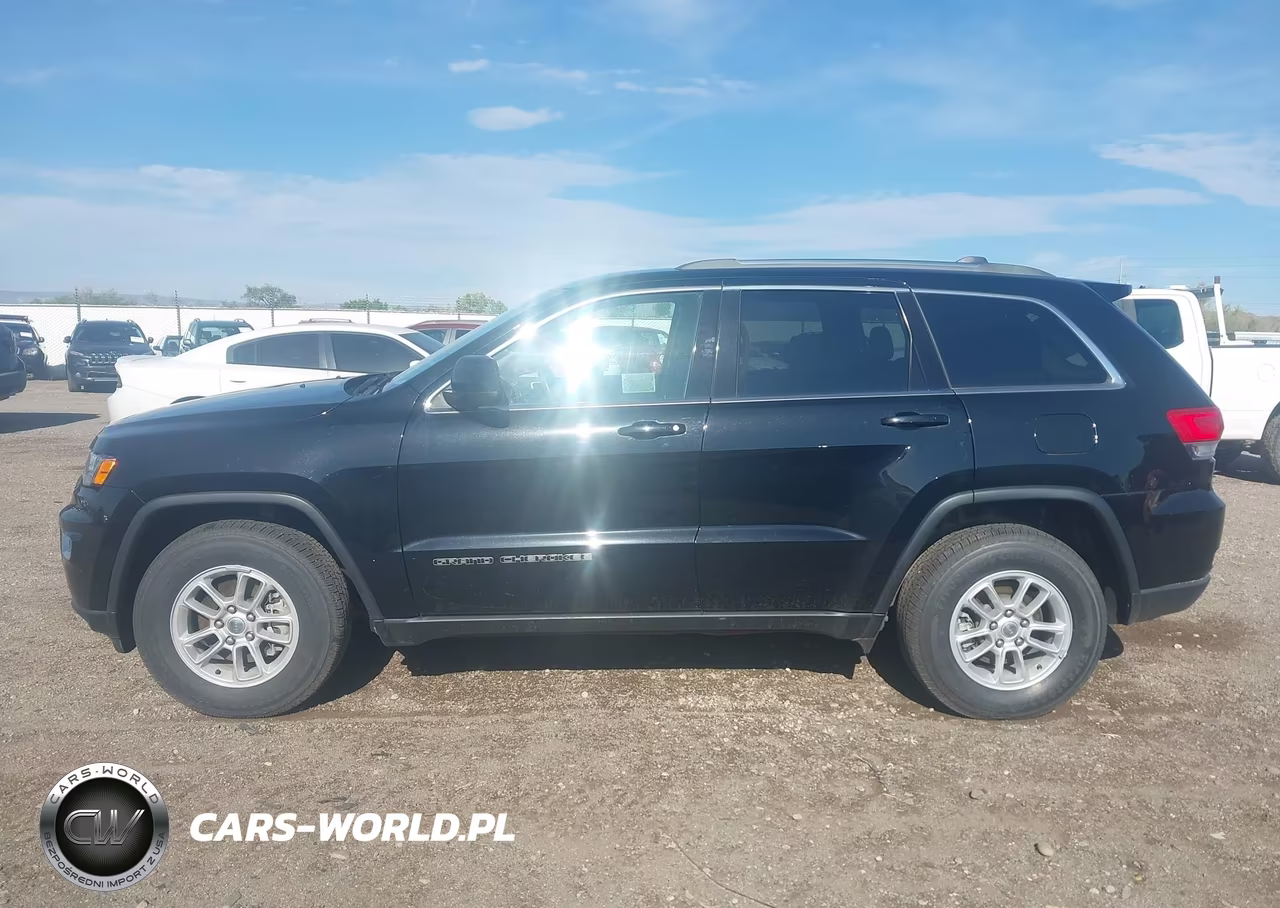 2019 Jeep Grand Cherokee Laredo E 4X4 VIN:1C4RJFAG8KC766112 - 14