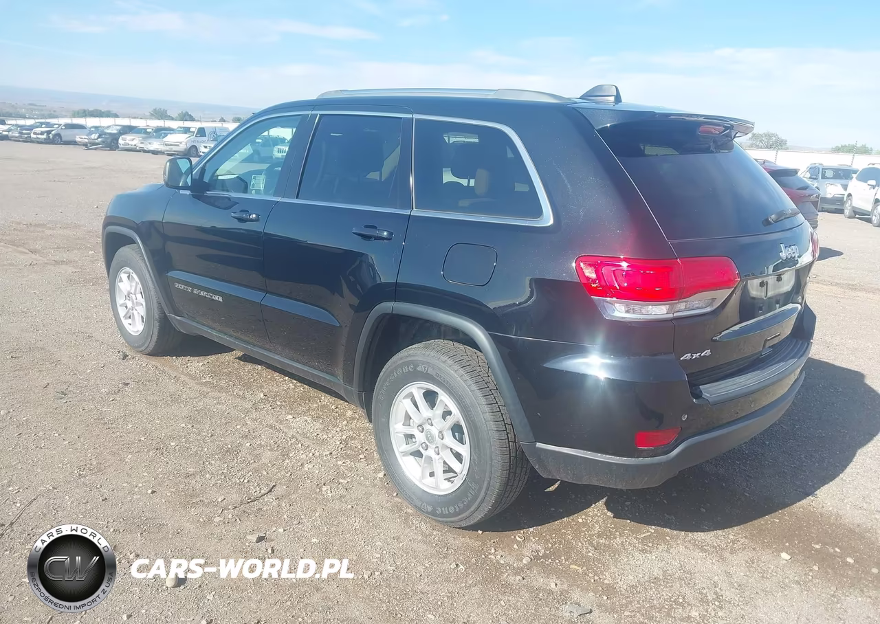 2019 Jeep Grand Cherokee Laredo E 4X4 VIN:1C4RJFAG8KC766112 - 3